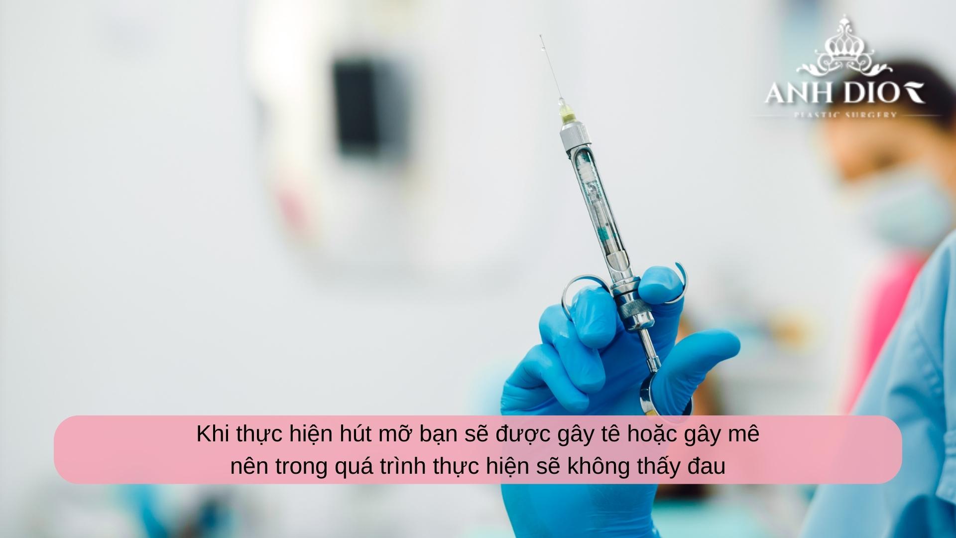 Hút mỡ có đau không