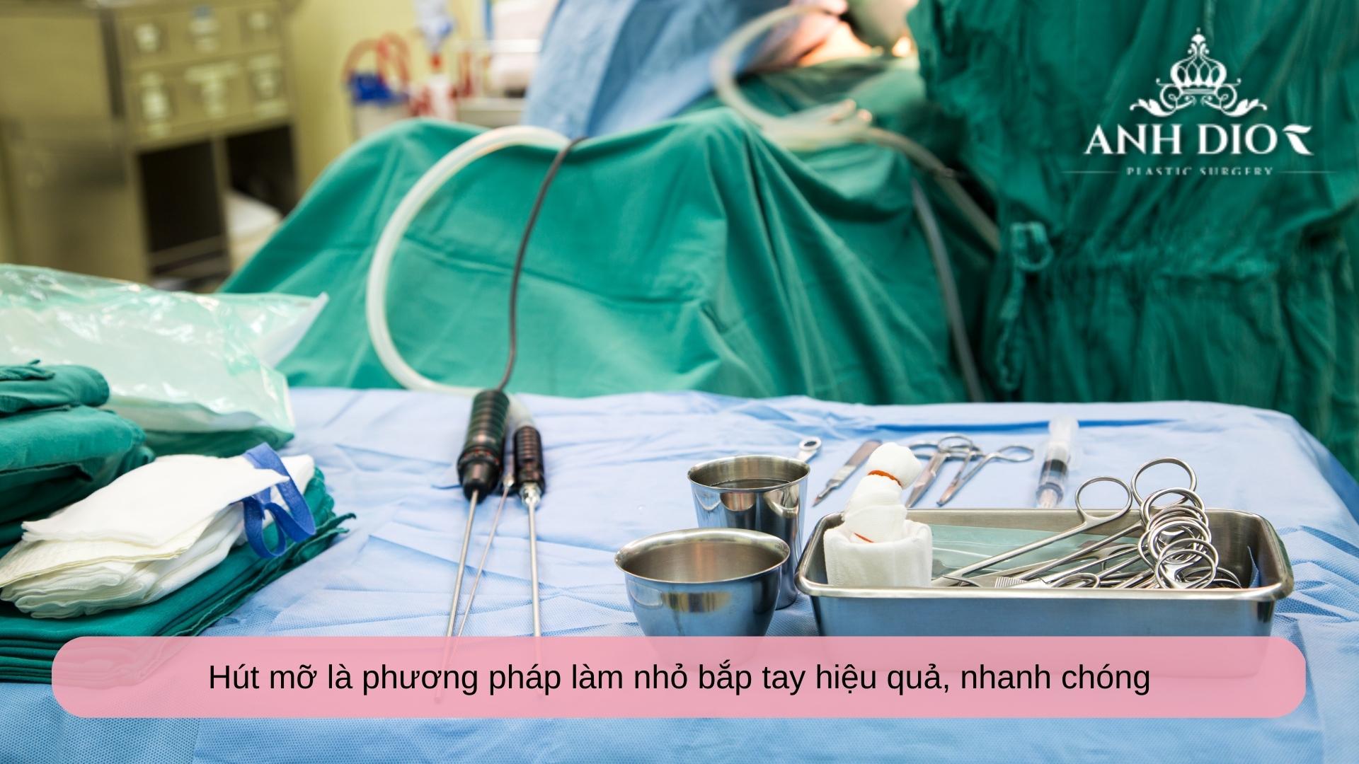 Vai thô bắp tay to phải làm sao